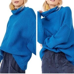 Free People Swim too deep Blue sweater size M